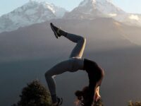 Daily Yoga Inspiration BESTYOGAPHOTOGRAPHY ——————— @daisyalisaa ———————