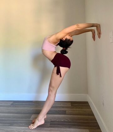 Jessica Richburg Practicing my favorite upper back and heart openers