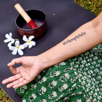Meena Singh योगश्चित्तवृत्तिनिरोधः Yoga is the cessation of the fluctuations