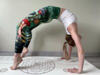 Olga Yoga 🧘‍♀️💜🕉️ Day 2x20e33x20e3 of YogiPerspective with @cyogalife