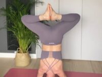Sara Yogateacher „𝒇𝒓𝒐𝒎 𝒄𝒐𝒏𝒕𝒆𝒏𝒕𝒎𝒆𝒏𝒕 𝒖𝒏𝒔𝒖𝒓𝒑𝒂𝒔𝒔𝒅 𝒉𝒂𝒑𝒑𝒊𝒏𝒆𝒔𝒔 𝒊𝒔 𝒂𝒕𝒕𝒂𝒊𝒏𝒆𝒅 YogaAndNiyamas