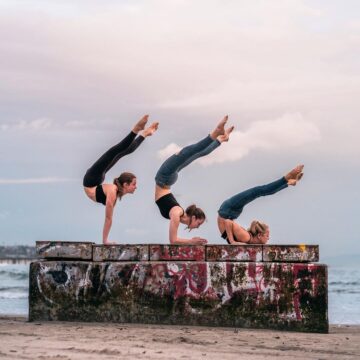 Yoga Handstands Drills This past weekend @reneechoiphotography was