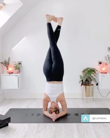 ALIGN APP Practice Yoga Show some love to another
