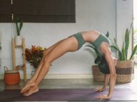April Yoga Journey ᴡᴀɴɪɴɢ ɢɪʙʙᴏᴜꜱ ᴍᴏᴏɴ Starting this week