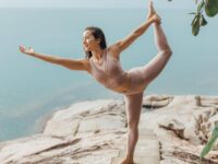 Briohny Smyth Yoga Teacher Pose Breakdown Lord Of The Dance