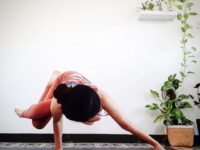 Dewi Hapsari Day 4 of AlofUsTwist yoga challenge Any balancepose