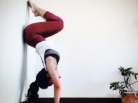 Dewi Hapsari Day 7 of AloBoutTheProps yoga challenge inversionpose handstand
