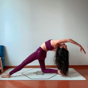 Jo in Tokyo Sharing another backbend for openyourheartforindia by