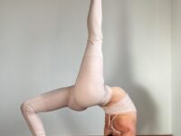 LINDELL ⋆ YOGA Any heartopening pose for DAY 8 of