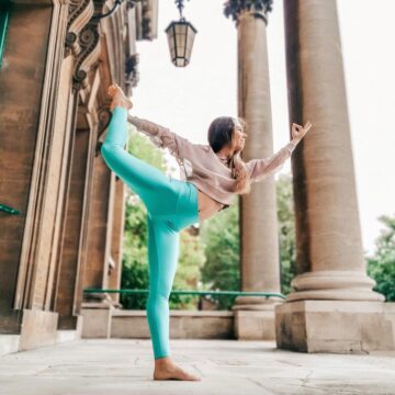 London Yoga And Nutrition Natarajasana ⠀⠀⠀⠀⠀⠀⠀⠀⠀⠀⠀⠀ ⠀⠀⠀⠀⠀⠀⠀⠀⠀⠀⠀⠀ ⠀⠀⠀⠀⠀⠀⠀⠀⠀⠀⠀⠀ Well Instagram