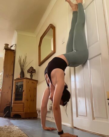 Maddie Playing about with some inverted hollowbacks for the first