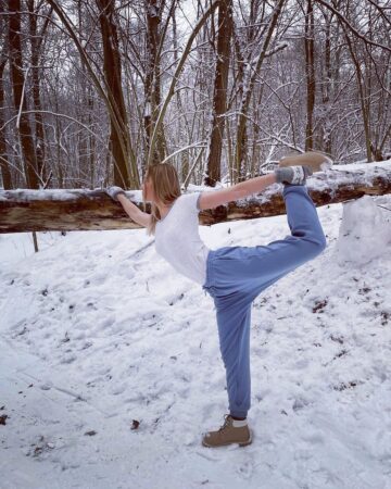 Olga Yoga Happiest in the woods ⠀ ⠀