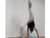 Olga Yoga 🧘‍♀️💜🕉️ Day 2x20e31x20e3 of StopDropAndWheel with @cyogalife