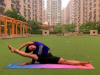 Riya Bhadauria Day 3 Side Stretch 07th 11th July yogwithaffirmations As
