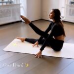 Video by @emchenyoga ⠀ Yoga Core Exercises Save these