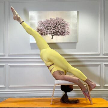 Yoga Tutor Rebecca Papa Adams Welcome to InspireMyPose Day1 1 Forward