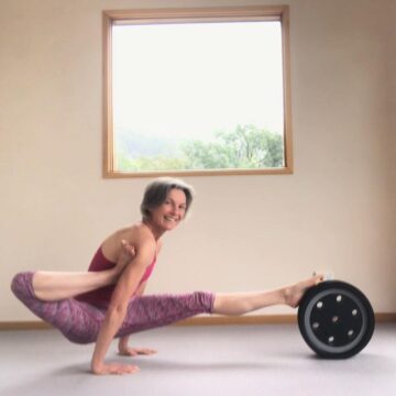 Gabrielle Edwards Yoga Wednesday means wednesdaywheelparty @connellygirlsgymyoga is our host