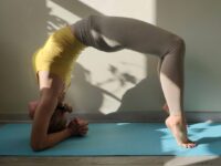 Olga Yoga 🧘‍♀️💜🕉️ Day 9x20e3 of StopDropAndWheel with @cyogalife