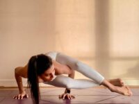 1639431050 Yogini Konchari Yoga Girl @yoginikonchari Hit and follow @yoginikonchari Follow