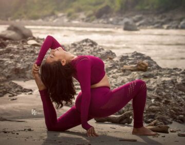 1639797817 soul with yoga @soul with yoga support @soul with yoga daily new yoga posture credit