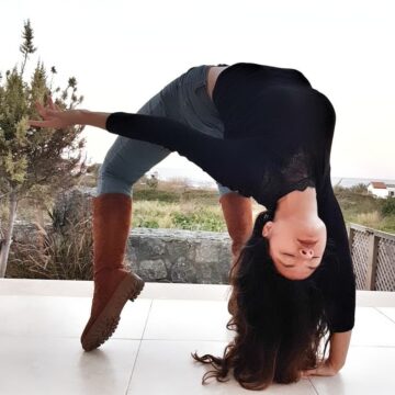 1640131016 Tugce CELEN @tucika yoga Which one Day 5 Yoga holds no space