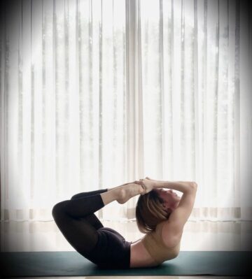 1640297954 Lucia Antonio @lucia antonio New International Yoga Challenge yogismorningcoffeebreak September 26th