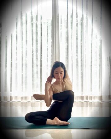 1640370689 Lucia Antonio @lucia antonio New International Yoga Challenge yogismorningcoffeebreak September 26th