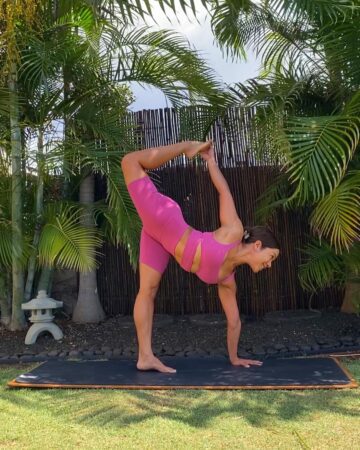 @ Sugarcane pose for Day 4 of Yogis4BreastCancerAwareness in honor of