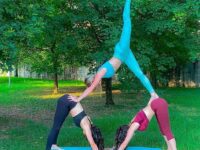 @ Yoga Friends @ yoga friends Repost by @cris yogafit Ecco la nostra piramide umana Come
