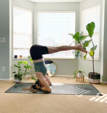 Alex Fleischel YOGA Teacher @the6footyogi Todays to do list Yoga