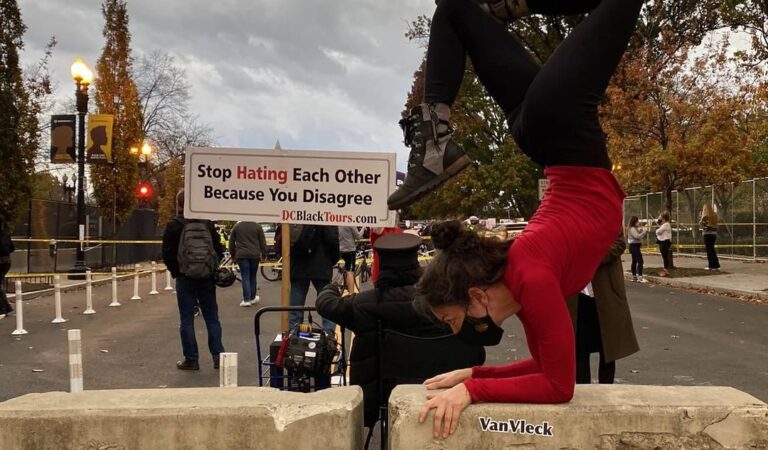 Angela (@baddyoga)-STOP HATING EACH OTHER BECAUSE YOU DISAGREE 
.
.
This is not a political post: W…