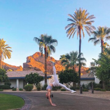 Aubrey S Went to Arizona Did a handstand in front