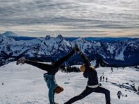 Ave Lindsay 200hr RYTs @avelindsay yoga Yoga in the snow