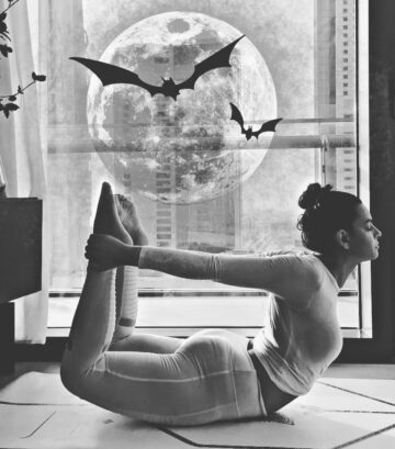 Aya Yoga Tutorials Shapes @yogabreatherepeat So many Halloween challenges happening