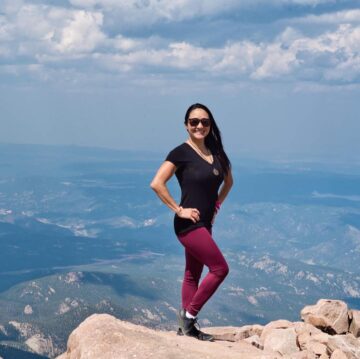 Beth Hee @bethhee Last week at the top of Pikes Peak