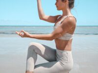 Bridgets Choice Yoga find stillness set from @lornajaneactive