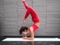 Briohny Smyth Yoga Teacher @yogawithbriohny Inversions and arm balances involve many