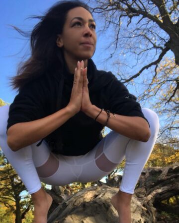 Charmaine Evans Yoga @charmainehevans Day 2 of aloboutbeingthankful gives us time