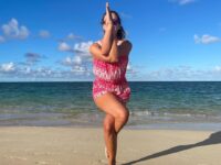 Cheryl NYC Yoga Teacher @realisticyogagoals A beach eagle Feeling the