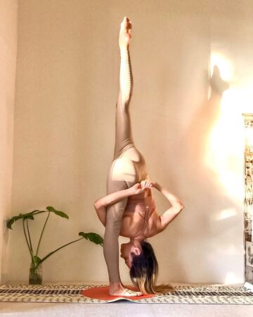 Chika @yoga she day 1 • any standing balance for letsbalanceyogis challenge
