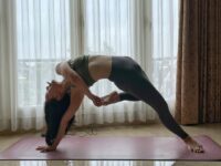 Cindy Fransisca • Yoga Teacher @yogicindy 25 ALOFUSARTISTS Nov 14 21