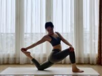 Cindy Fransisca • Yoga Teacher @yogicindy Day 5 ALOboutGivingBack 20 27