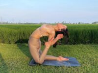 Cindy Fransisca • Yoga Teacher @yogicindy I love all kinds of