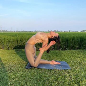 Cindy Fransisca • Yoga Teacher @yogicindy I love all kinds of