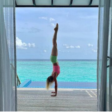 Daily Hatha Yoga @dailyhathayoga Greetings from paradise Posted by @ania 75