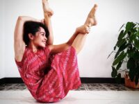 Dewi Hapsari @dewilovesyoga Day 3 of DressUpMyAsana yoga challenge Really love