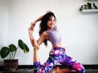 Dewi Hapsari @dewilovesyoga Day 3 of SpringFlowersBlOhm yoga challenge For any