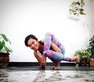 Dewi Hapsari @dewilovesyoga Final day of YogiBloomInJune yoga challenge Thank you