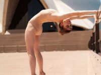 Diana Vassilenko Yoga more @dianavassyoga Find your inner glow⠀