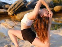 Diana Vassilenko Yoga more @dianavassyoga I adore the warm